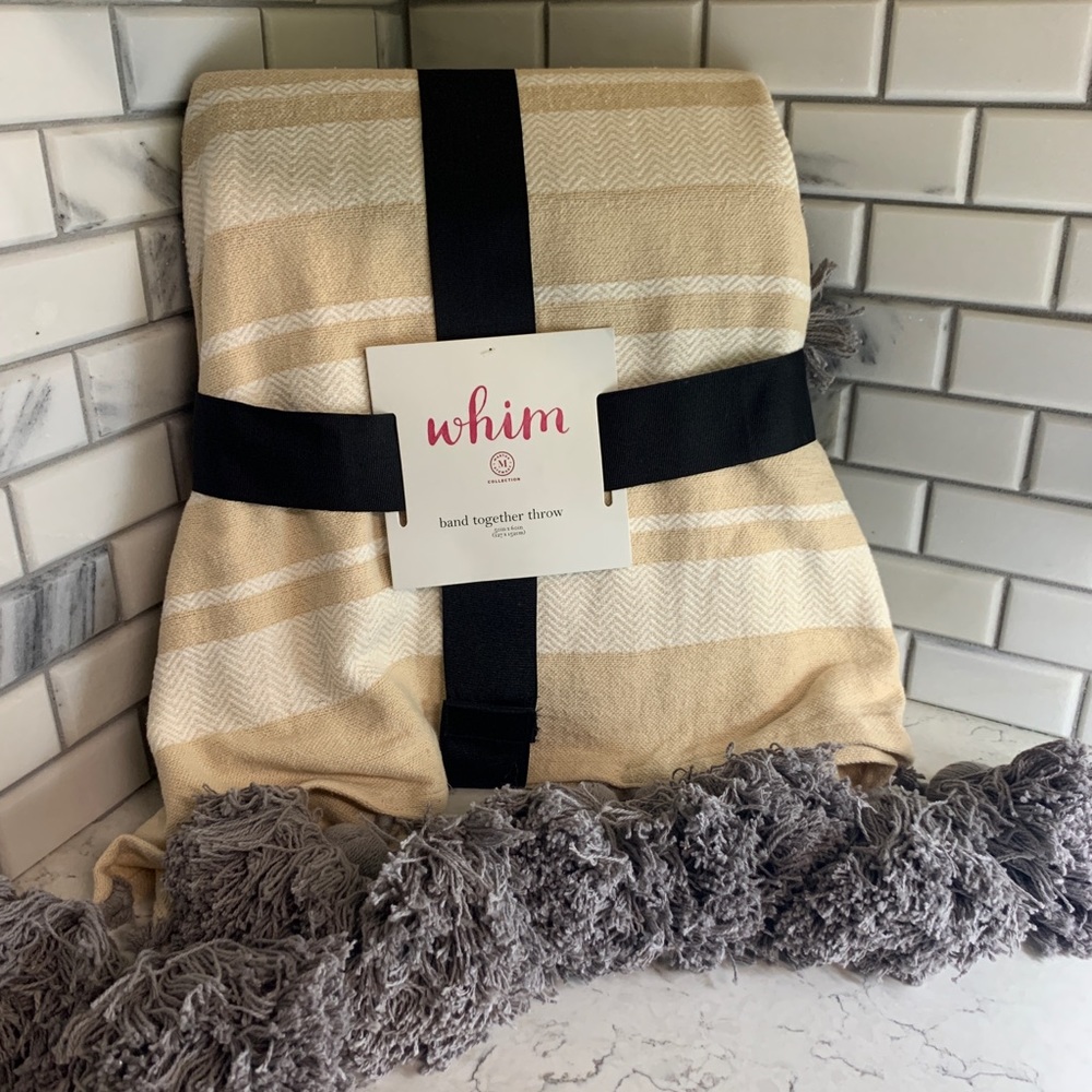 Whim by Martha Stewart 50x60 Cotton Throw